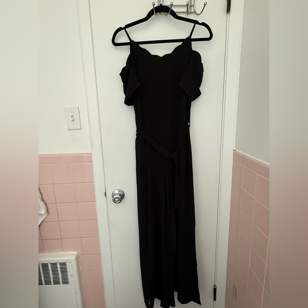 Black Spaghetti Strap and Off the Shoulder Front Tie Jumpsuit - Picture 2 of 11
